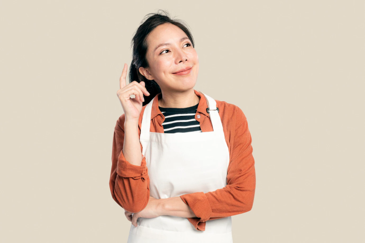 As a small bakery owner, I always strive to use only the best ingredients for my products. Sujiwangi Glutinous Rice Flour has never failed to impress me with its quality and consistency. My customers always rave about the soft and chewy texture of my kue lumpur and mochi, all thanks to Sujiwangi! I can't recommend it enough!